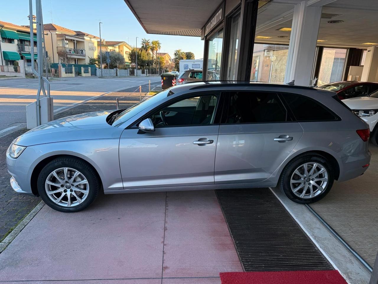 A4 Avant 2.0 TDI 190 CV quattro S tronic Business Sport (140 kw) Gancio Traino