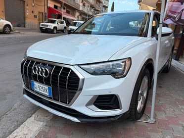 Audi Q3 35 TDI S tronic Business Advanced