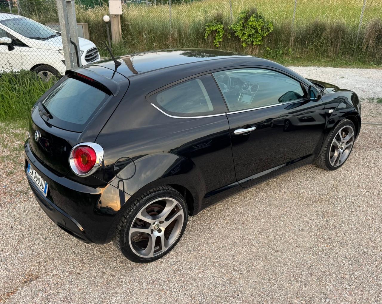 Alfa Romeo MiTo 1.4 T 155 CV Distinctive Sport Pack GPL
