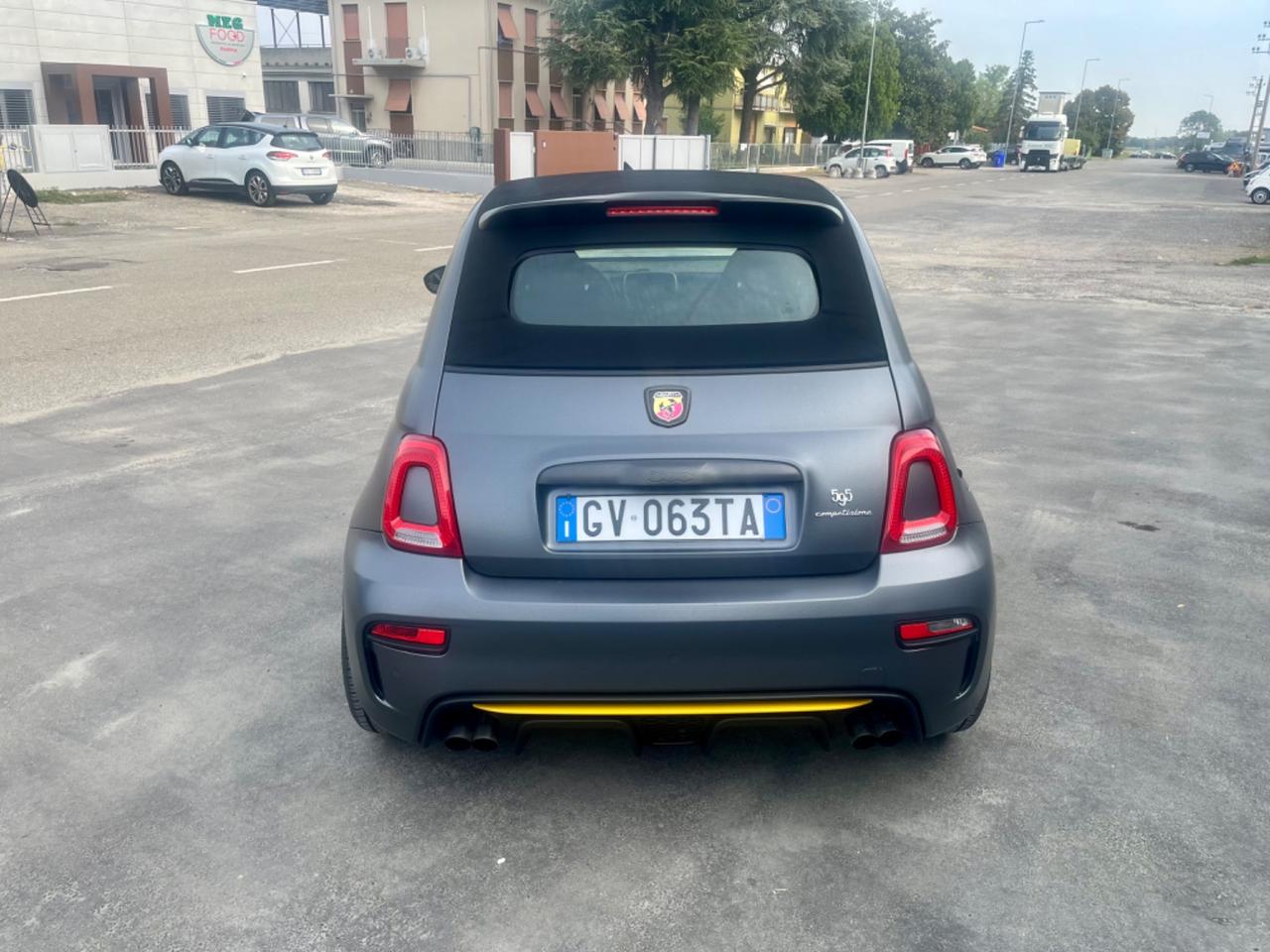 Abarth 595 C 1.4 Turbo T-Jet 180 CV Competizione