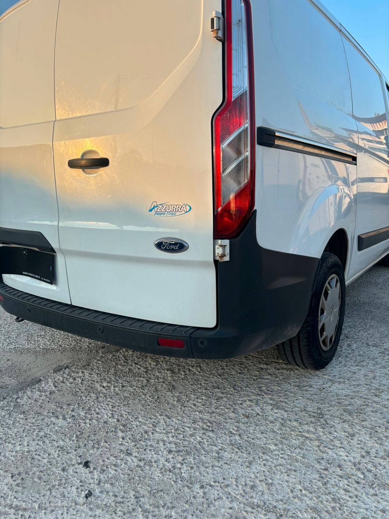 Ford Tourneo Custom Tourneo Custom 310 2.0 TDCi 130CV aut. PC Titanium