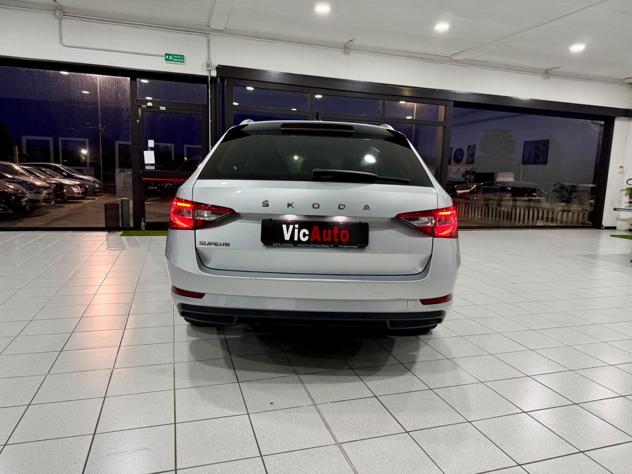 Skoda Superb 1.6 TDI SCR DSG Wagon Style