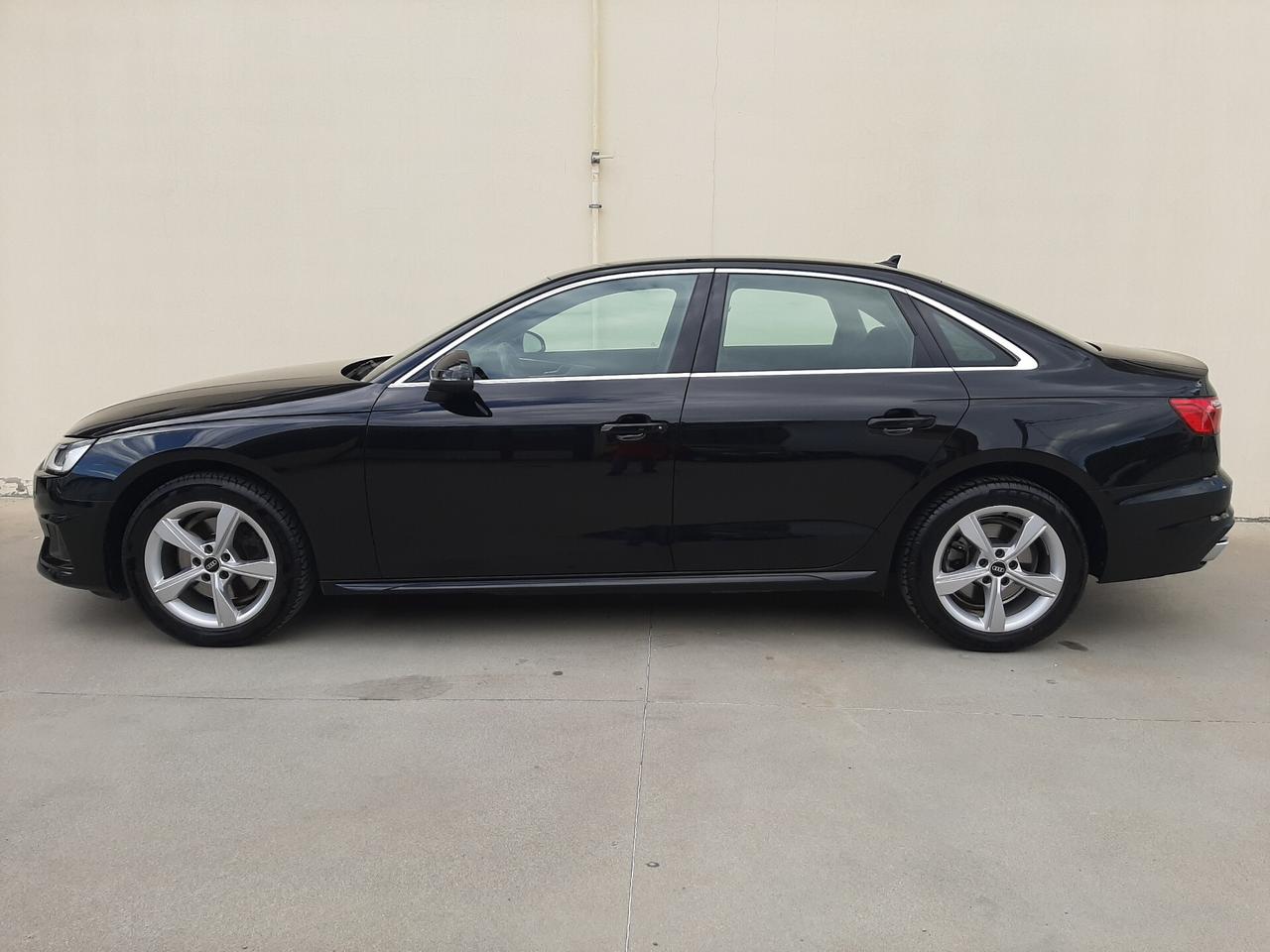 Audi A4 30 (2.0) TDI 136cv S Tronic Business Advanced