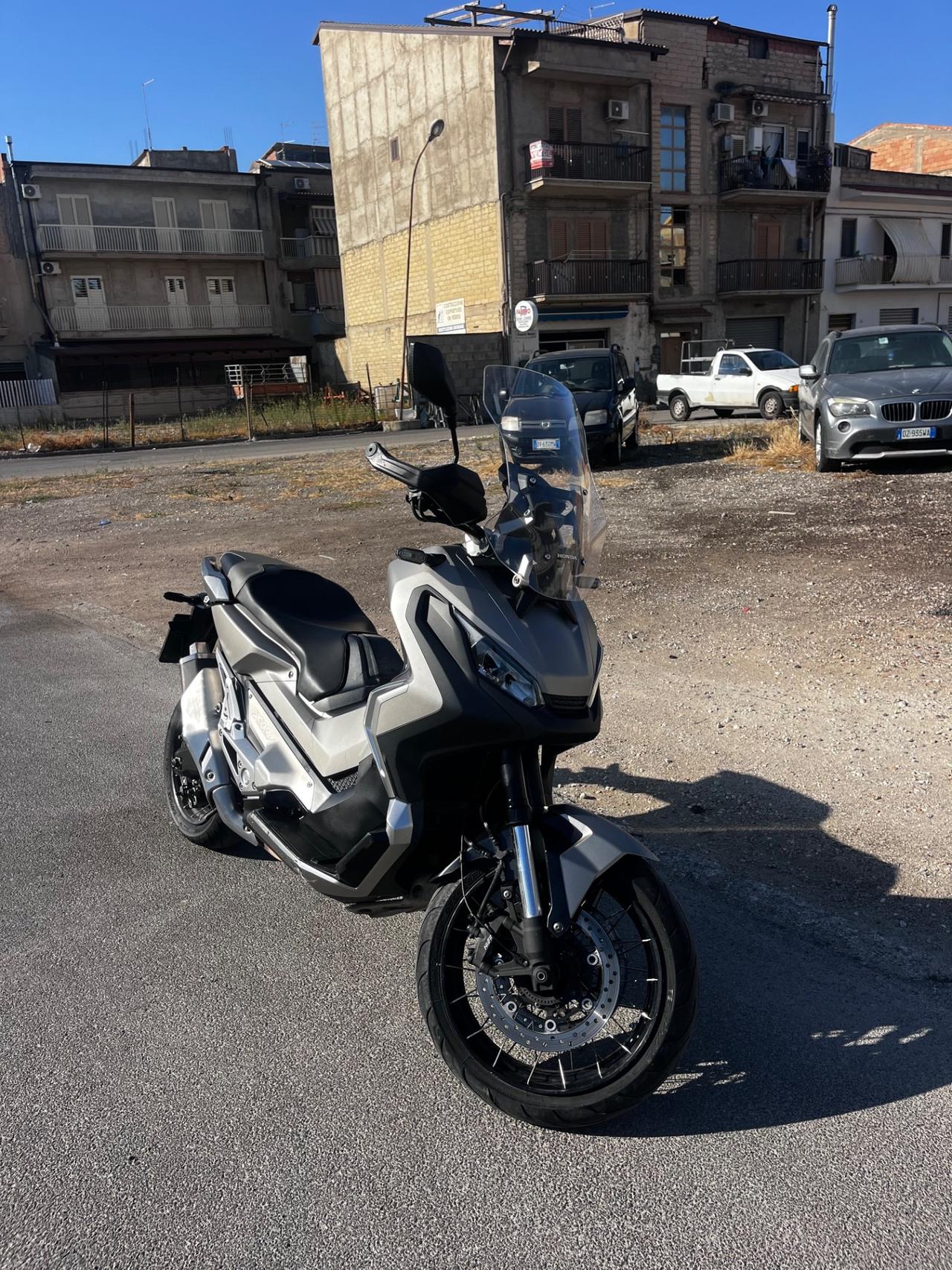 Honda ADV 350 2023 bauletto paravento