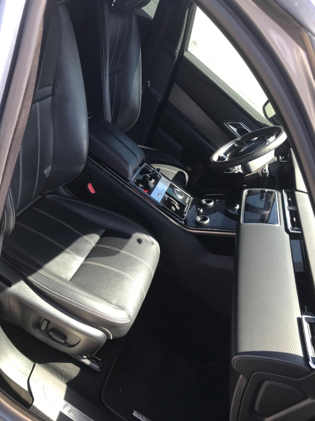 Land Rover Range Rover Velar 3.0 V6 SD6 300 CV R-Dynamic SE. Garanzia ufficiale Land Rover