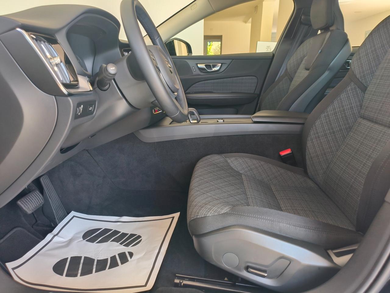 Volvo V60 B4 (d) Geartronic Momentum Business