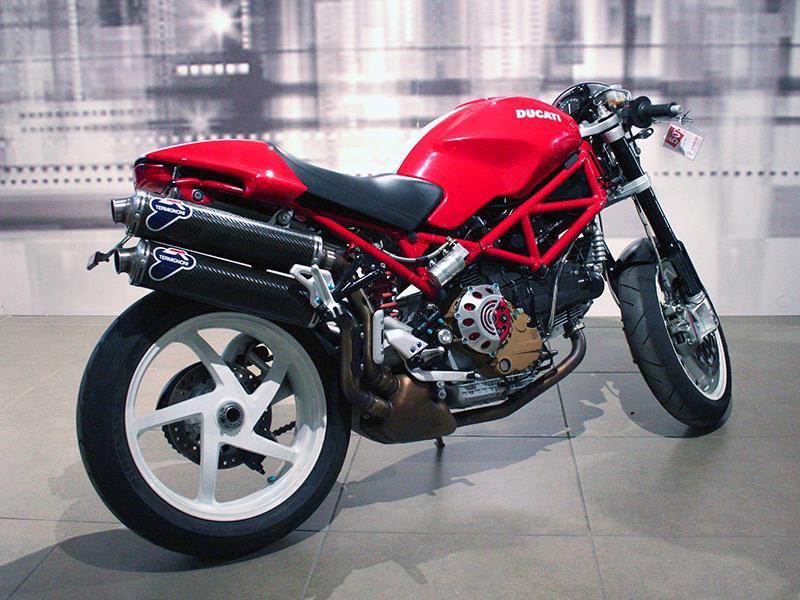 Ducati Monster S2R 1000