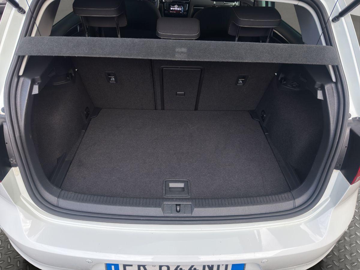 VOLKSWAGEN - Golf - 1.6 TDI 105cv 5p. Highline BlueMotion Technology