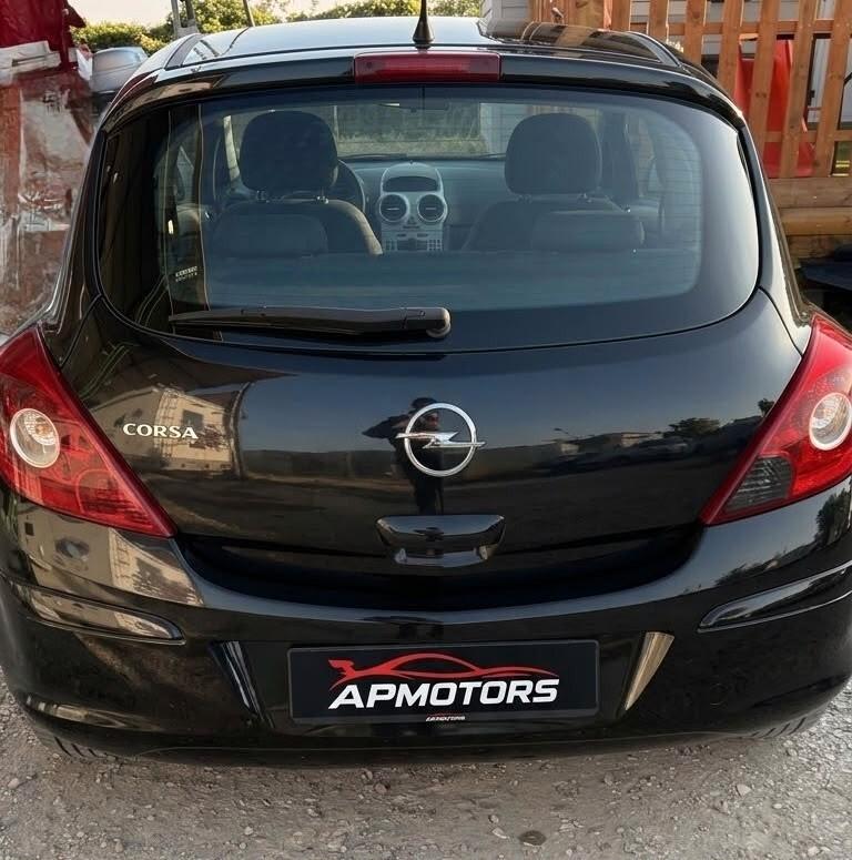 Opel Corsa 1.2 3 porte Easytronic Sport