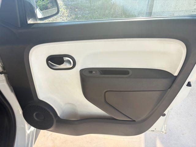 RENAULT Twingo SCe Zen OK NEOPATENTATI EURO 6 IN PRONTA CONSEGNA
