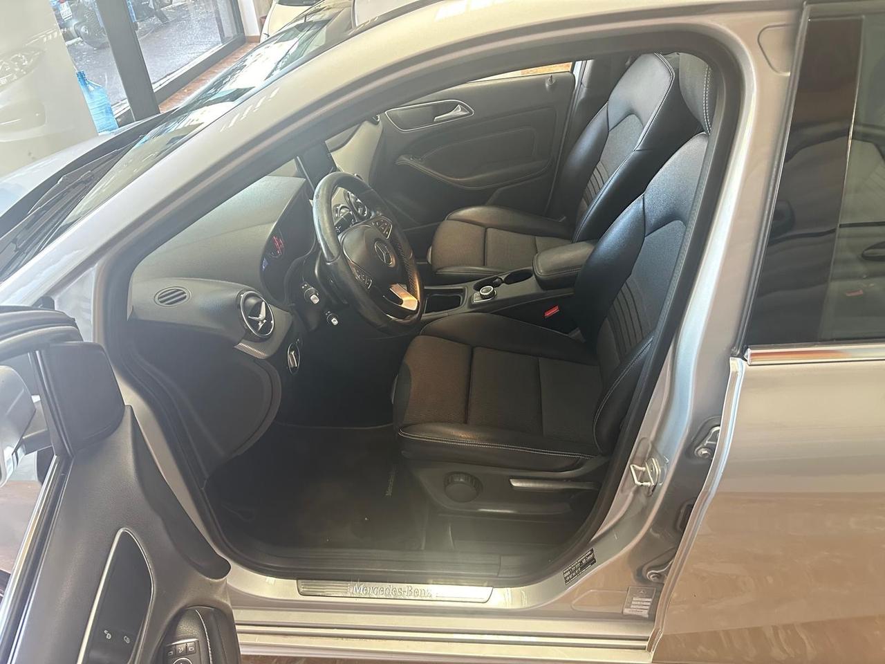 MERCEDES BENZ B 200 d AUTOMATICA SPORT NAVI TELECAMERA TUTTI I TAGLIANDI MB UNIPRO