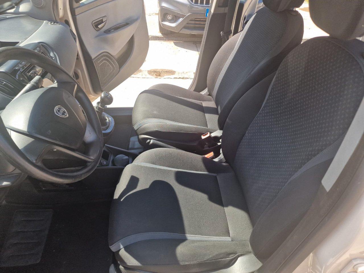 Lancia Ypsilon 5 Porte Ypsilon 1.2 Silver ecochic Gpl 69cv scad.bombola 2036