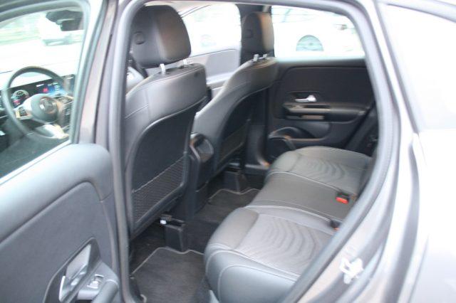 MERCEDES-BENZ GLA 200 d Automatic Business