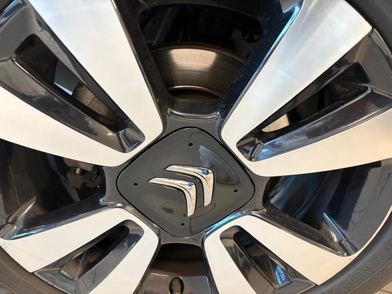 Citroen C3 SHINE PureTech 82 mt 67000 KM