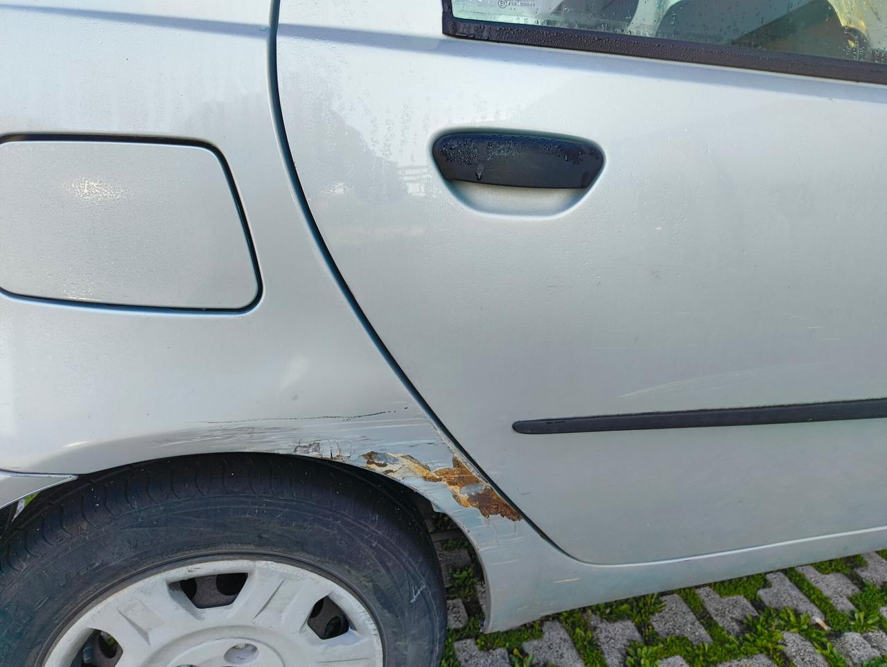 Fiat Punto 1.2 5 porte Active Natural Power