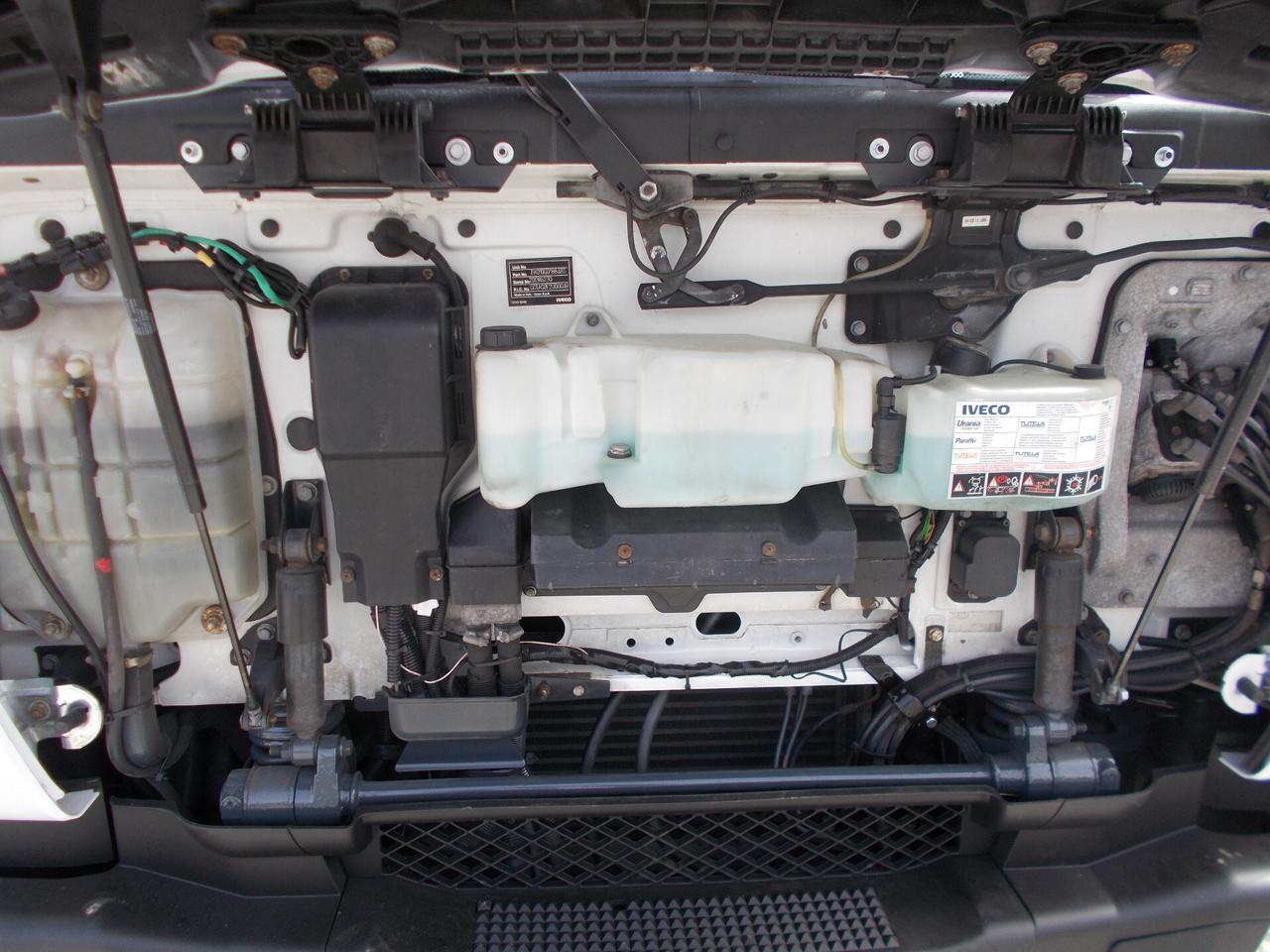 Iveco 120e25 2011 furgone mt.820 e.5