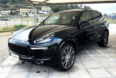 Porsche Cayenne 3.0 Diesel Platinum Edition ( km 70.000 )