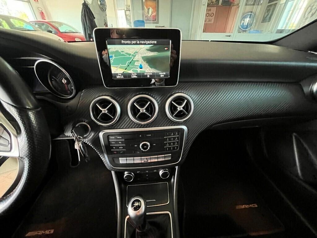 MERCEDES-A 180d Premium my16 - Per Neopatentati