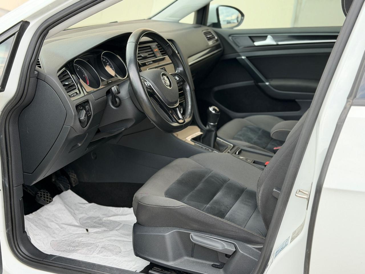 Volkswagen Golf 1.6 TDI 110 CV 4MOTION Highline 2016