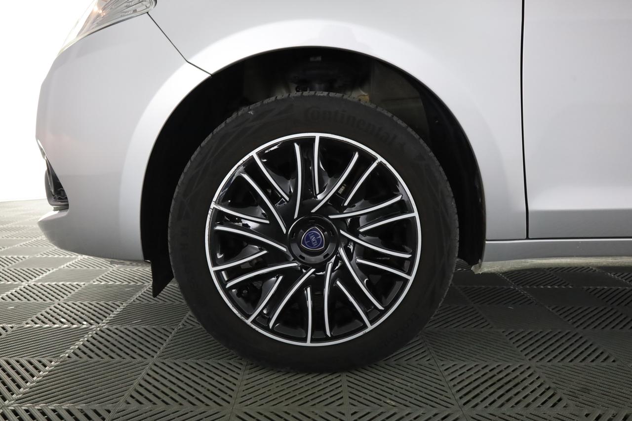 LANCIA Ypsilon 3ª serie Ypsilon 1.0 FireFly 70 CV Start&Stop Hybrid GOLD