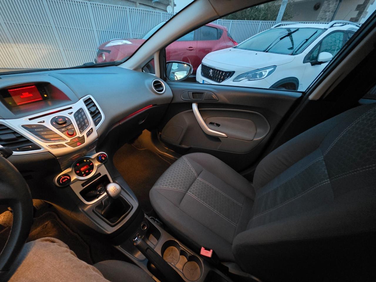 Ford Fiesta 1.2B unico proprietario garantita 12M