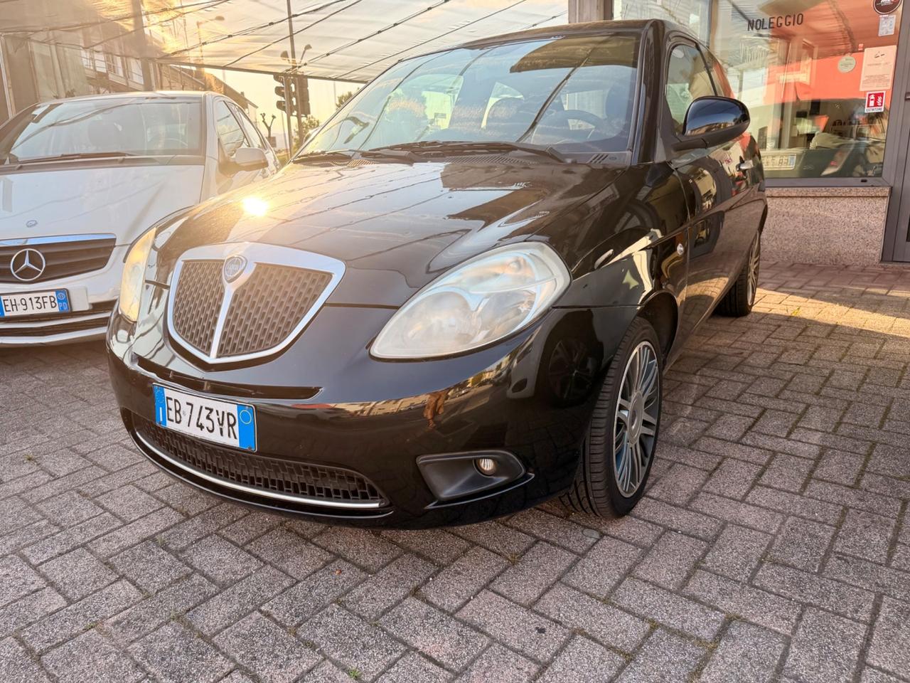 Lancia Ypsilon 1.2 Versus