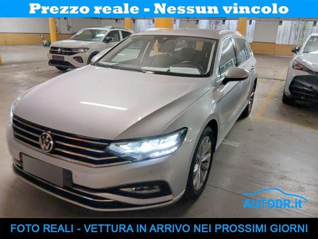 VOLKSWAGEN Passat Variant 2.0 TDI EVO Business Fari LED, Navi, Ambient Pack