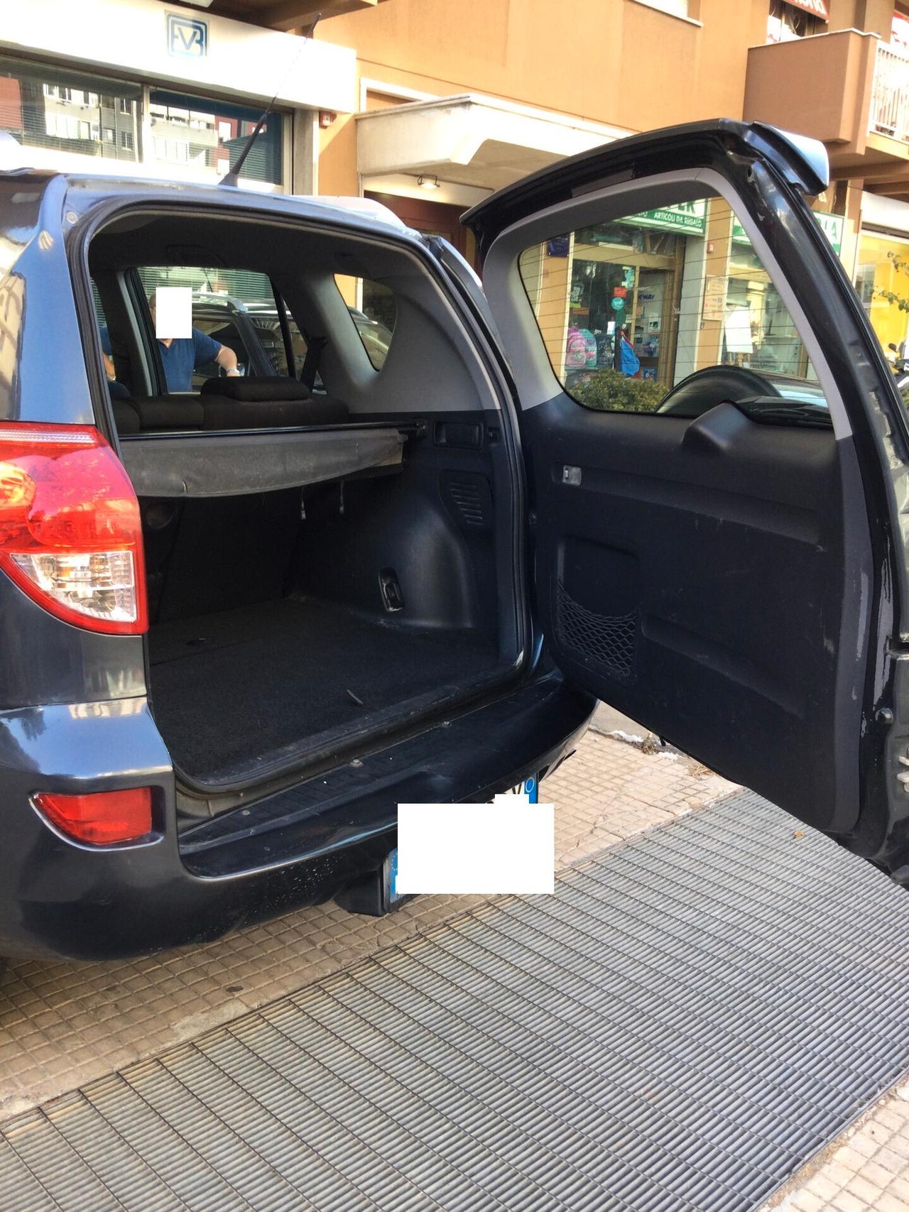 Toyota RAV 4 2.2 D-4D 136 CV Luxury