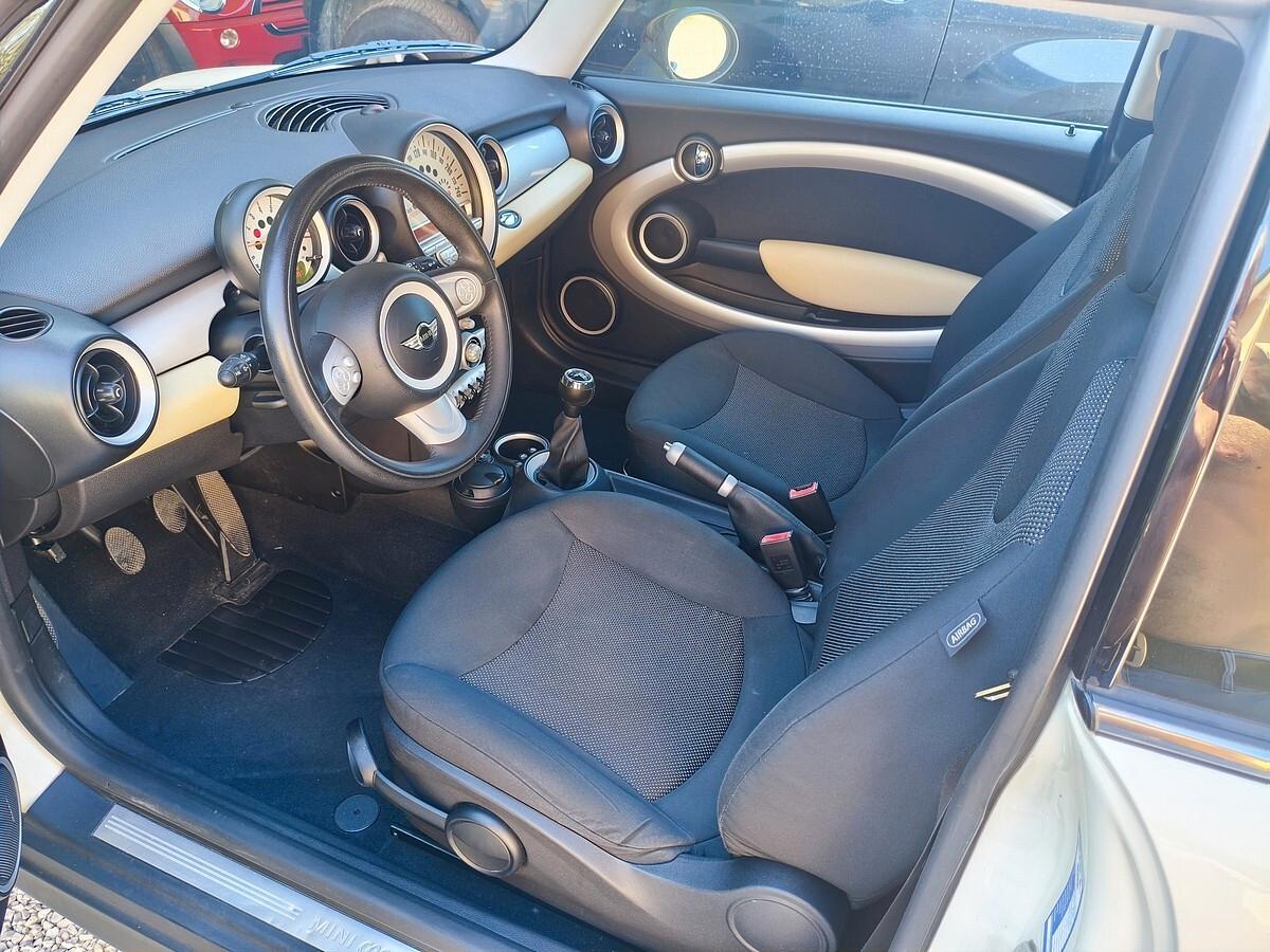 Mini 1.6 16V Cooper