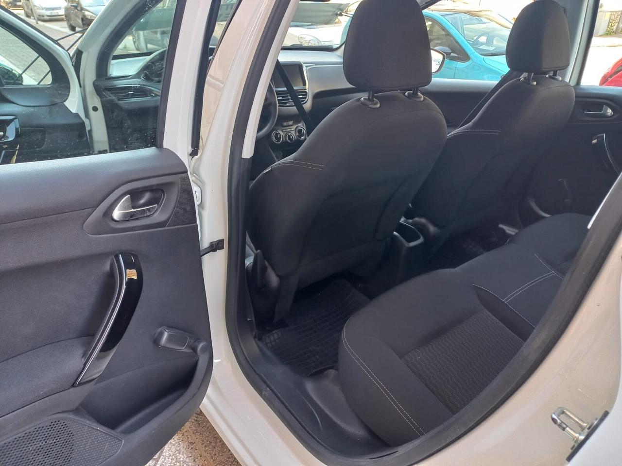 Peugeot 208 BlueHDi 75 5 porte Active