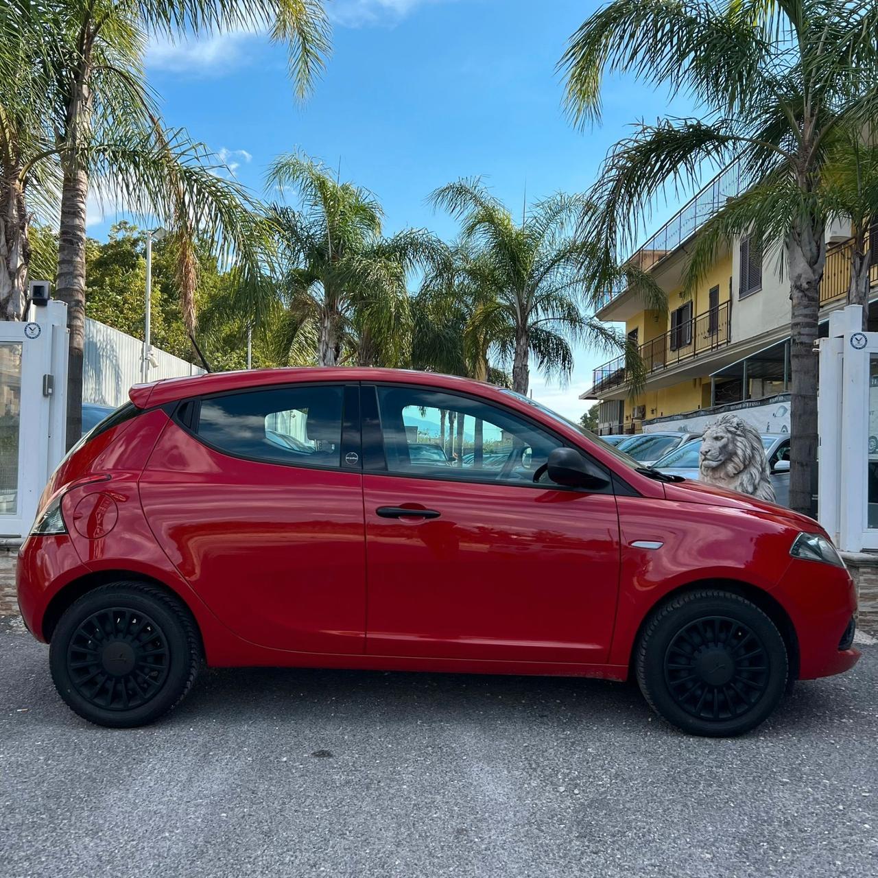 LANCIA YPSILON 1.0 FIREFLY S&S HYBRID ECOCHIC GOLD
