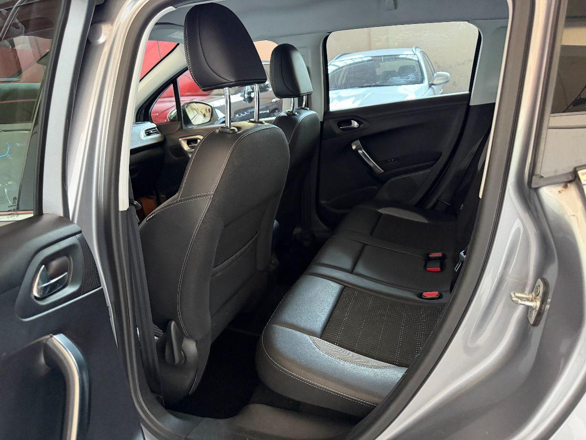 PEUGEOT - 2008 - 1.2 VTi 82 CV Allure