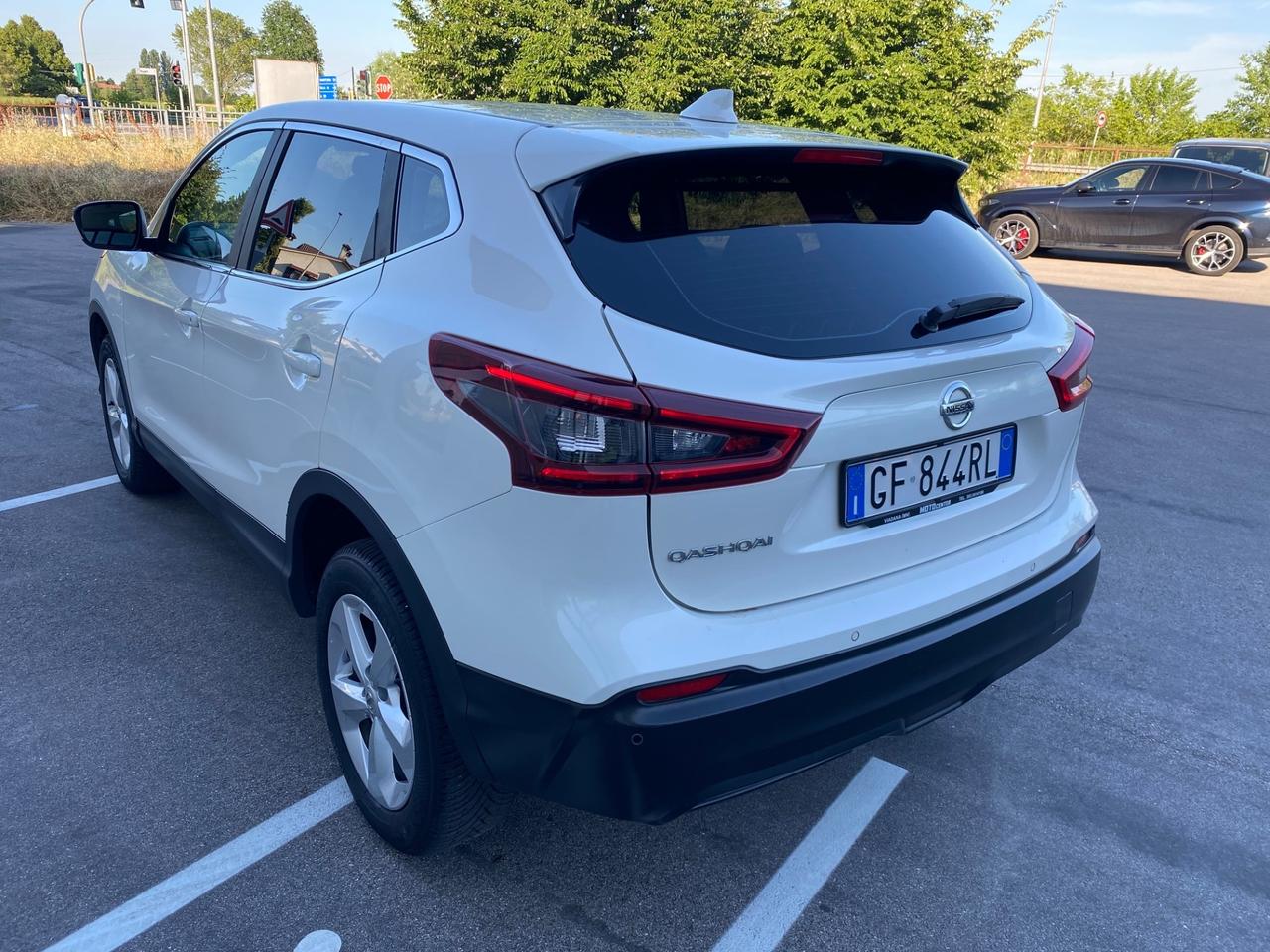 Nissan Qashqai 1.7 150 CV 4WD N1 Autocarro 5 Posti