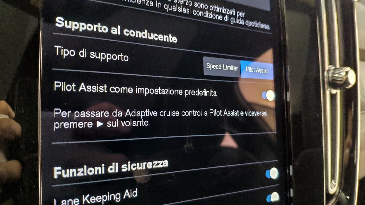 VOLVO C40 Recharge Twin Motor Awd Ultimate