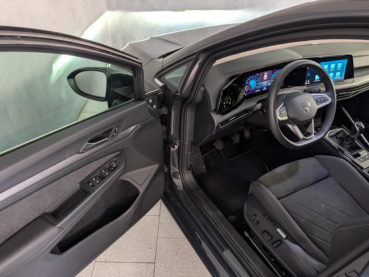 Volkswagen golf viii 1.5 TSI 130cv Style