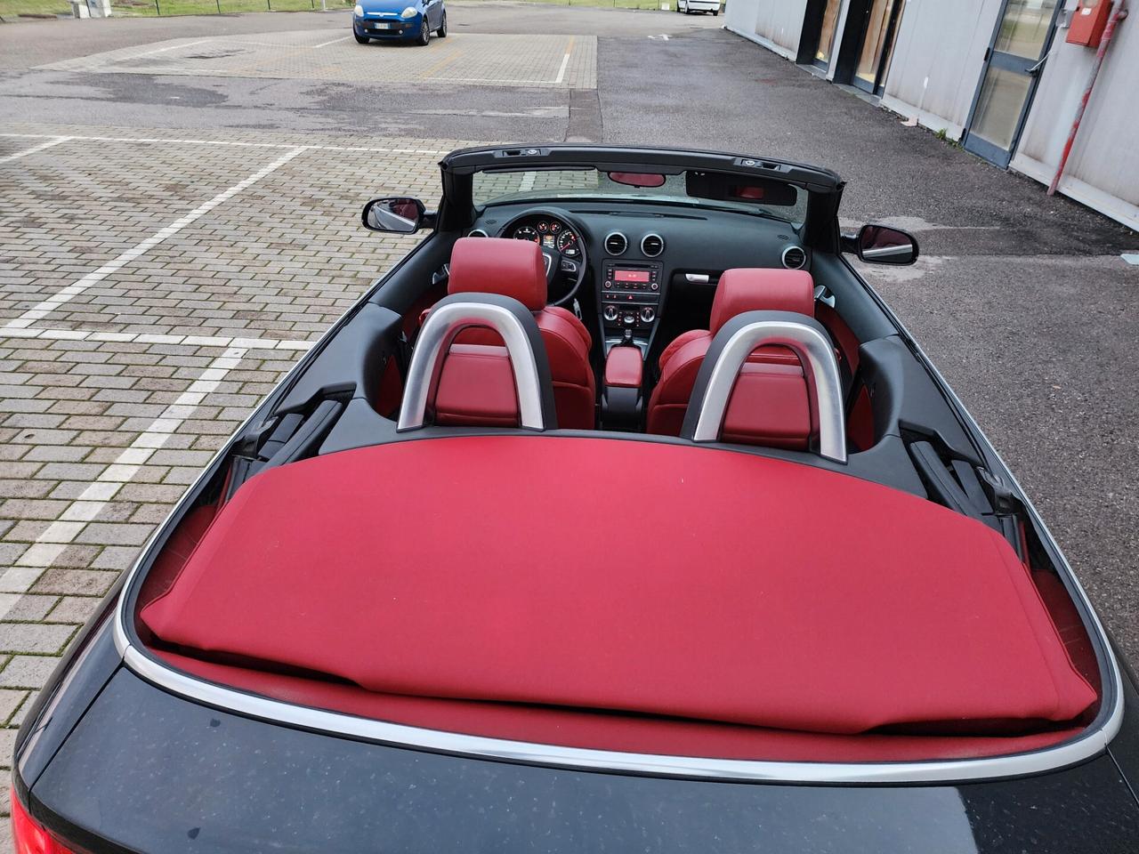 Audi A3 Cabrio 1.6 TDI 105 CV CR Ambition