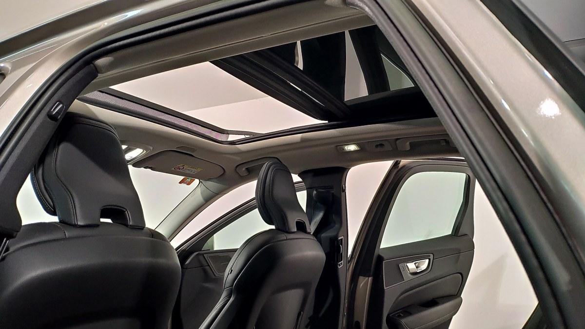 VOLVO Xc60 B4 Mild Hybrid (D) Awd Automatico Ultimate Bright