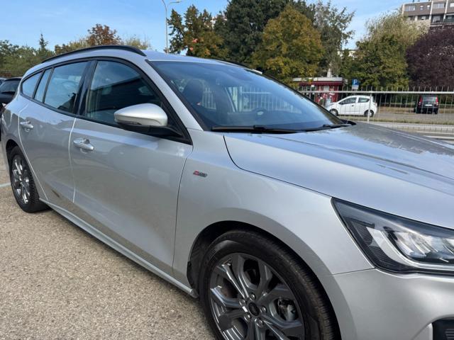 FORD Focus 1.0 EcoBoost Hybrid 155 CV Powershift SW ST-Line