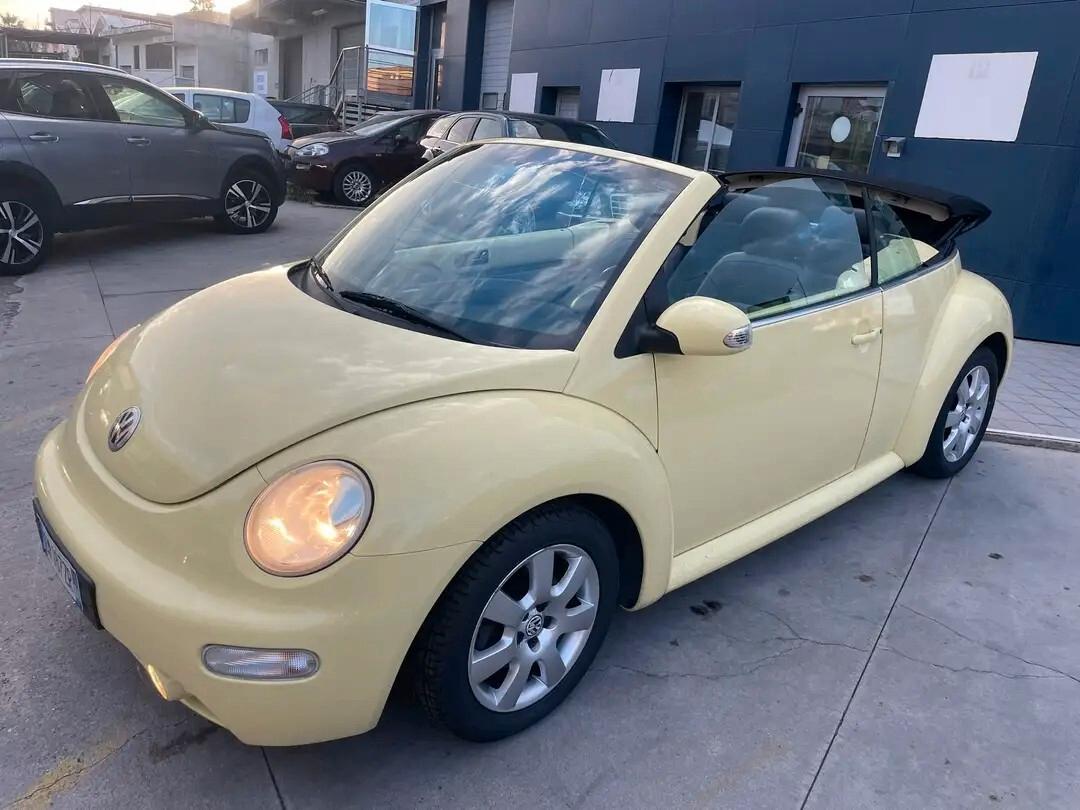 Volkswagen New Beetle 2.0 Cabrio