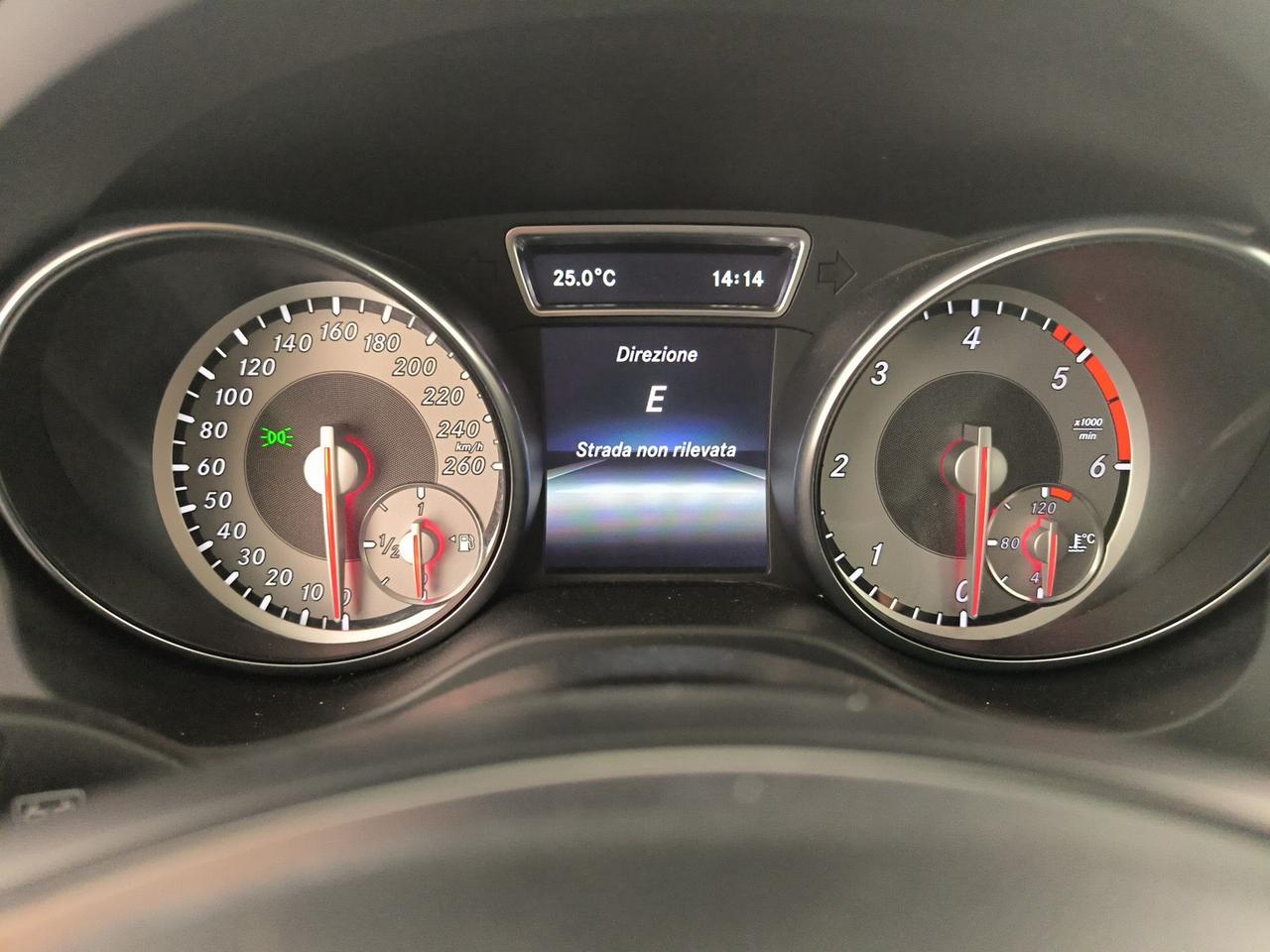 Mercedes GLA 180 d business