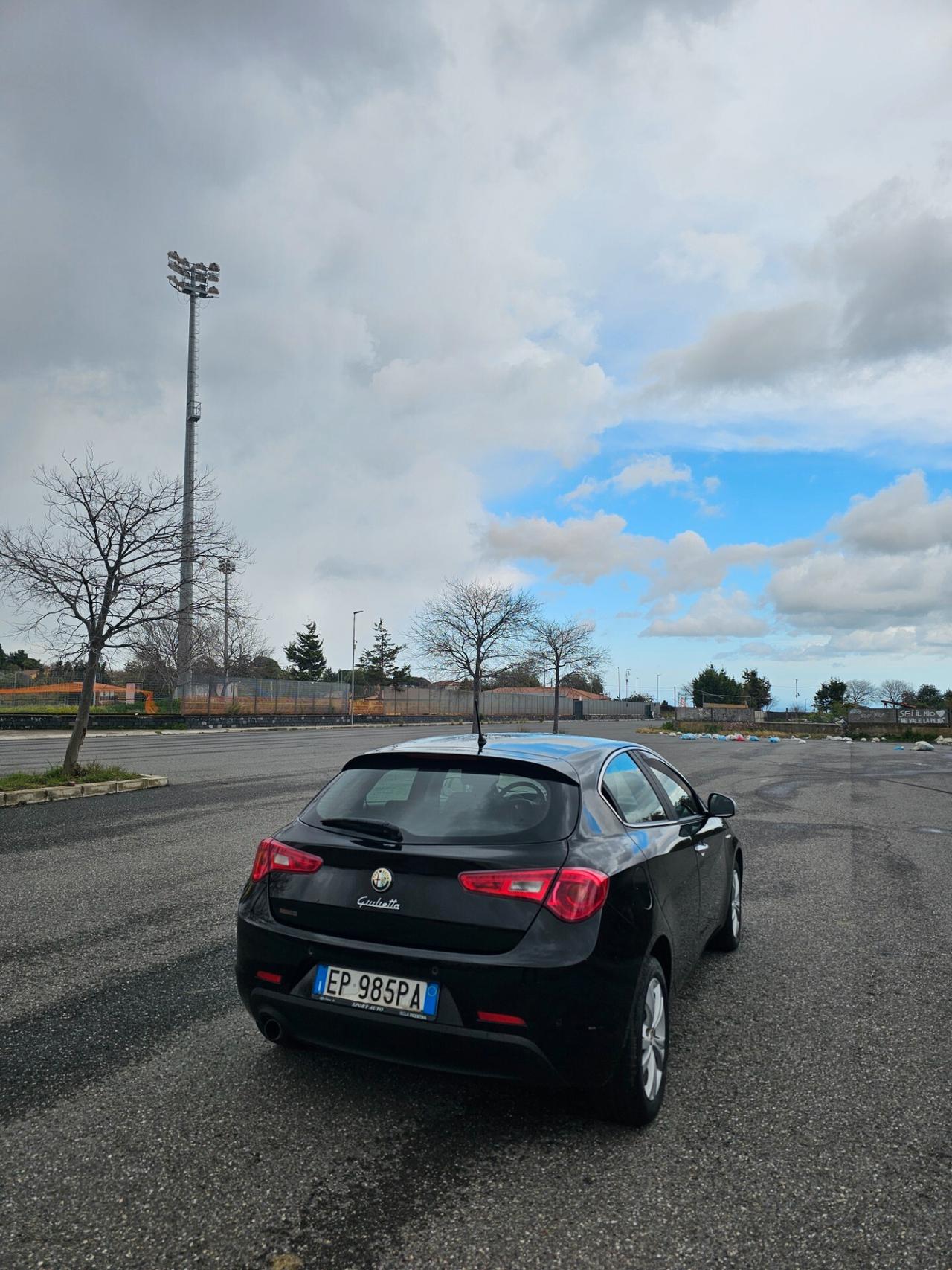 Alfa Romeo Giulietta 1.6 JTDm-2 105 CV Distinctive