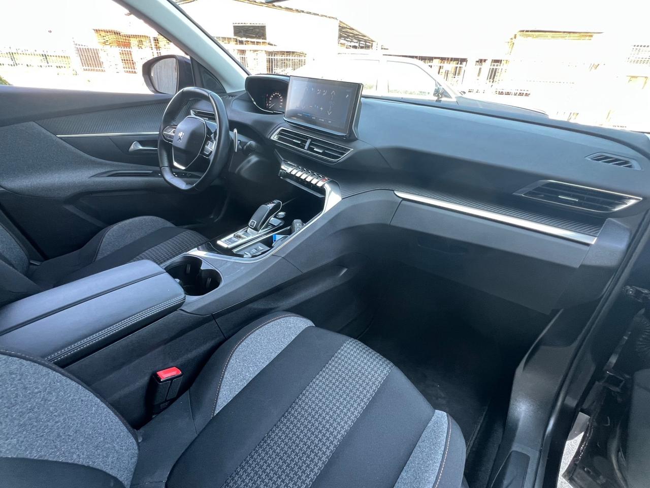 Peugeot 3008 BlueHDi 130cv Active Business