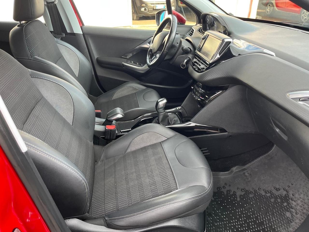 Peugeot 2008-1.5 blue hdi-allure-km 78000-2019