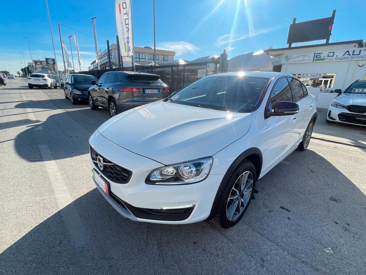 Volvo S60 Cross Country D3 Pro