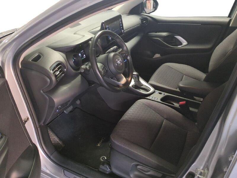 Toyota Yaris Hybrid Trend MY22