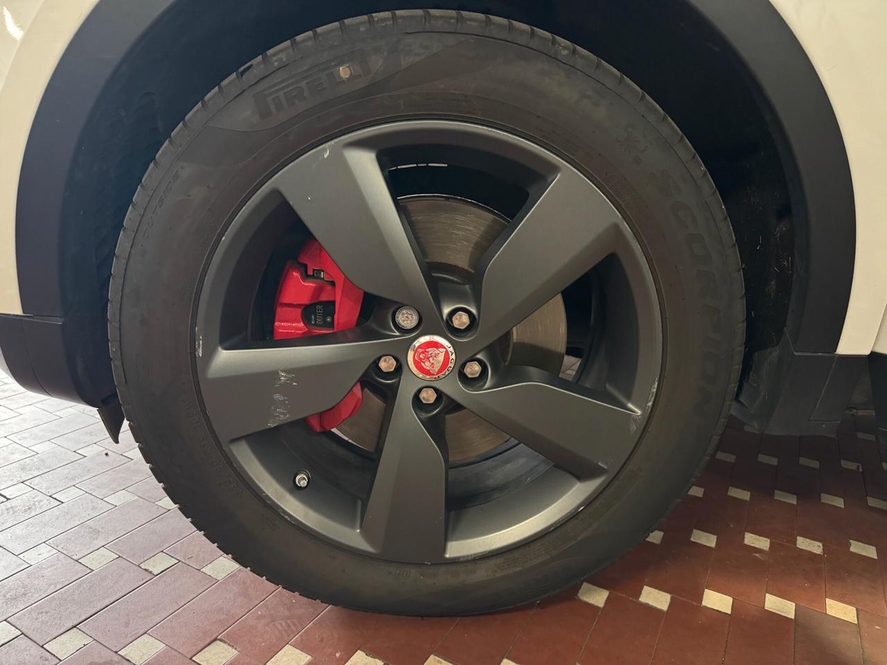 Jaguar E-Pace 2.0D 150 CV AWD aut. R-Dynamic HSE - UNICO PROPRIETARIO