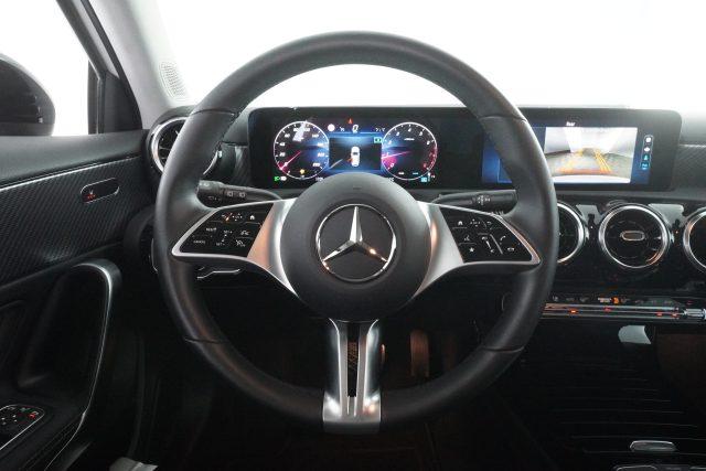 MERCEDES-BENZ A 180 A 180 Automatic Progressive Advanced