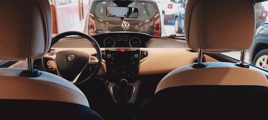 Lancia Ypsilon 0.9 TwinAir 85 CV 5 porte Metano Ecochic Gold