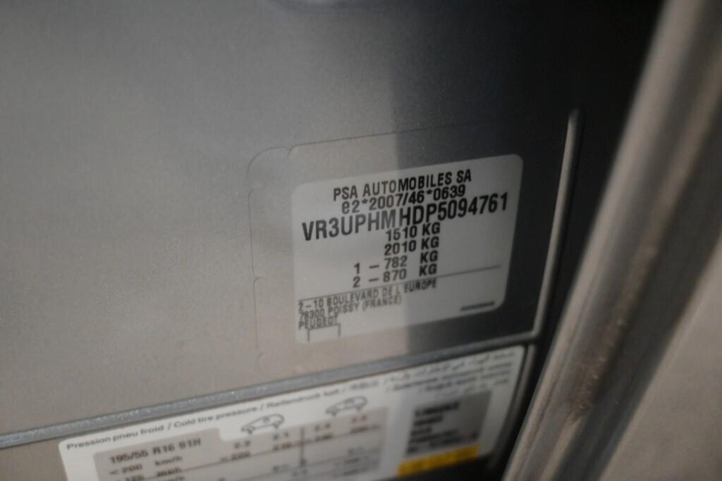 PEUGEOT 208 1.2 PURETECH 75CV SeS STYLE ( FARI LED - MIRROR - SENSORI POST. - CERCHI 16 )