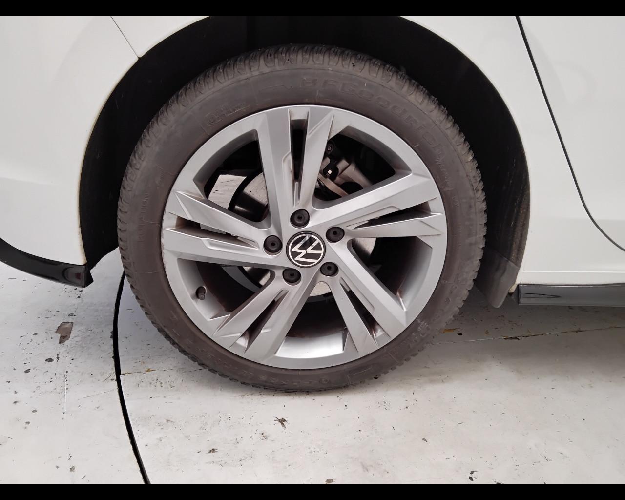 VOLKSWAGEN Golf VIII 2020 - Golf 1.5 etsi evo R-Line 130cv dsg